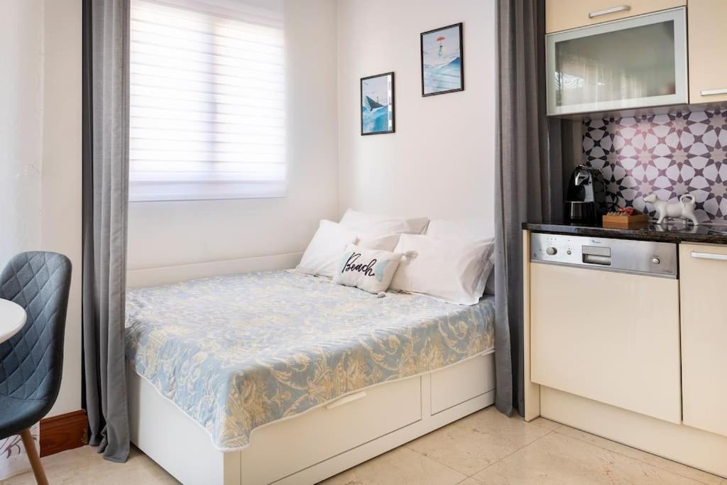 Seaesta Apartment Pool And Beach 斯拉汀 外观 照片